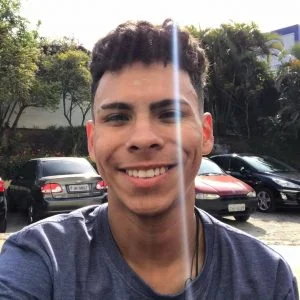A poesia de Gustavo Miranda