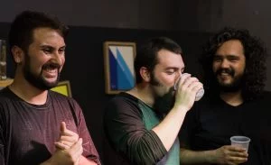 Os três integrantes da banda ASDF